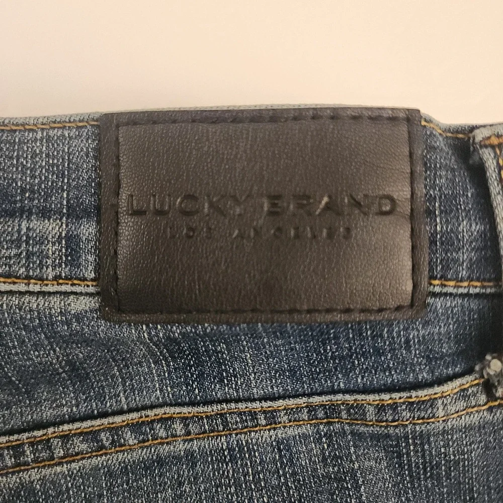 D55 Lucky Brand 410 Athletic‎ Slim Mens Jeans Blue Denim 32x32 Distressed
